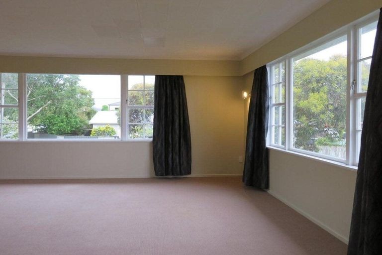 Photo of property in 8 Carter Street, Belmont, Lower Hutt, 5010