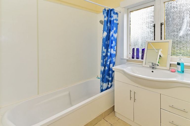 Photo of property in 1/39 Weymouth Road, Manurewa, Auckland, 2102