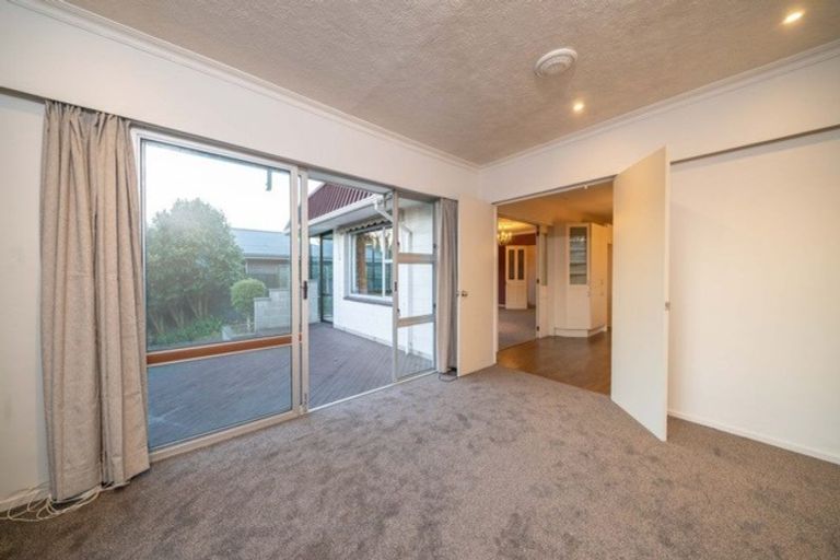 Photo of property in 5 Radbrook Street, Avonhead, Christchurch, 8042