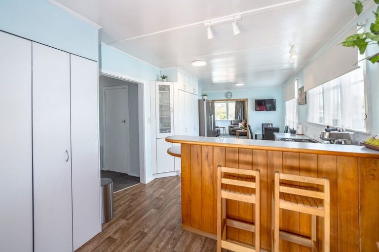 Photo of property in 11 Madden Place, Solway, Masterton, 5810