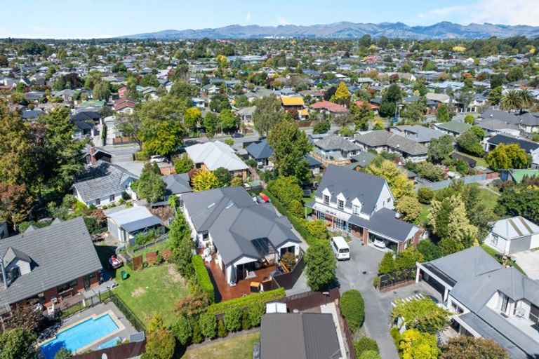 Photo of property in 11 Natalie Place, Harewood, Christchurch, 8051