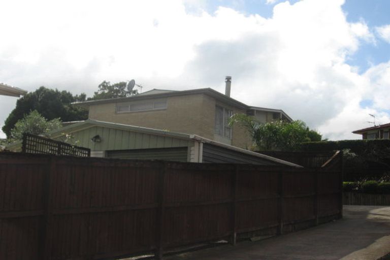 Photo of property in 20 Marvon Downs Avenue, Pakuranga Heights, Auckland, 2010