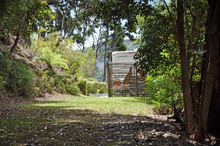 Photo of property in 4 Schoolhouse Bay Road, Kawau Island, 0920