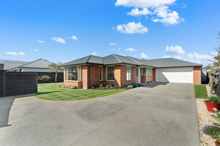 Photo of property in 22 Burbank Drive, Aidanfield, Christchurch, 8025