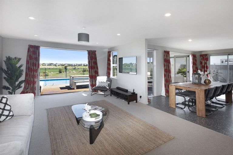Photo of property in 4 The Belfry, Waimairi Beach, Christchurch, 8083