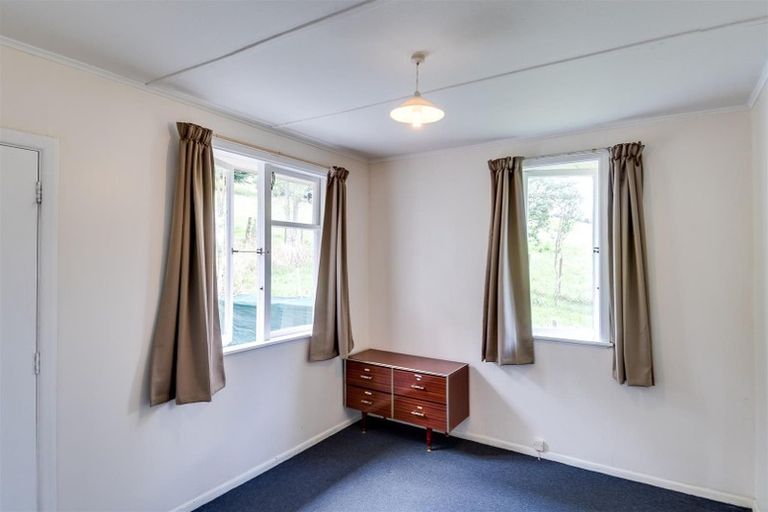 Photo of property in 69 Tiffen Lane, Waipawa, 4210
