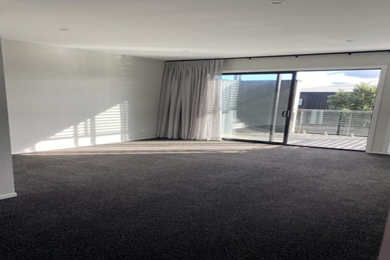 Photo of property in 81 Bomb Point Drive, Hobsonville, Auckland, 0616