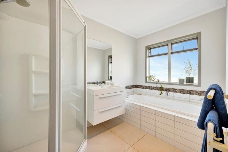 Photo of property in 39 Cumberland Drive, Flagstaff, Hamilton, 3210