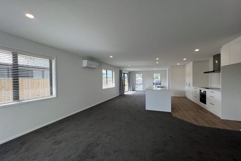 Photo of property in 32 Blue Jacket Drive, Halswell, Christchurch, 8025