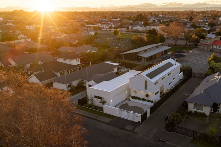 Photo of property in 55 Plynlimon Road, Strowan, Christchurch, 8052