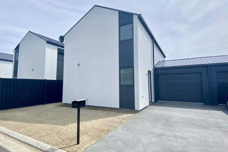 Photo of property in 13 Wheatsheaf Lane, Heathcote Valley, Christchurch, 8022