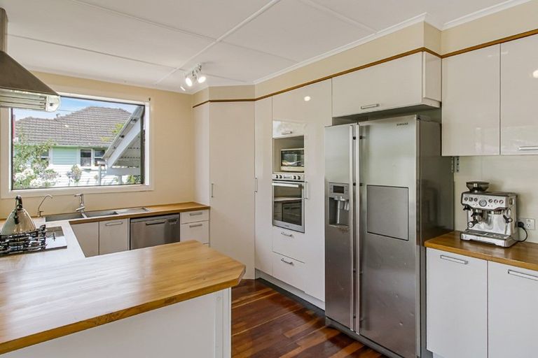 Photo of property in 69 Alexandra Street, Marton, 4710