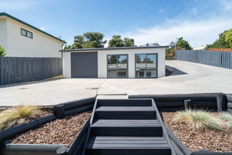 Photo of property in 4 Meander Drive, Welcome Bay, Tauranga, 3112