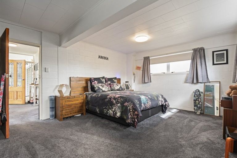 Photo of property in 28 Hammond Street, Marton, 4710