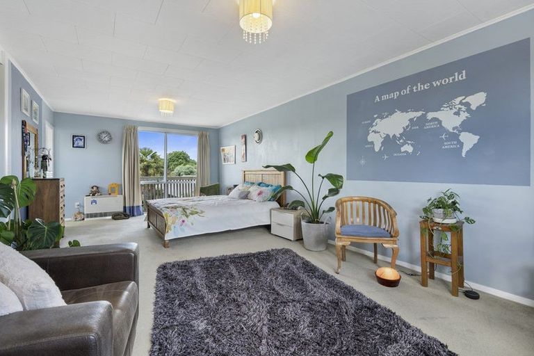 Photo of property in 298 Shakespeare Street, Leamington, Cambridge, 3432