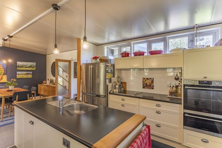 Photo of property in 16 Argyll Road, Otane, 4276