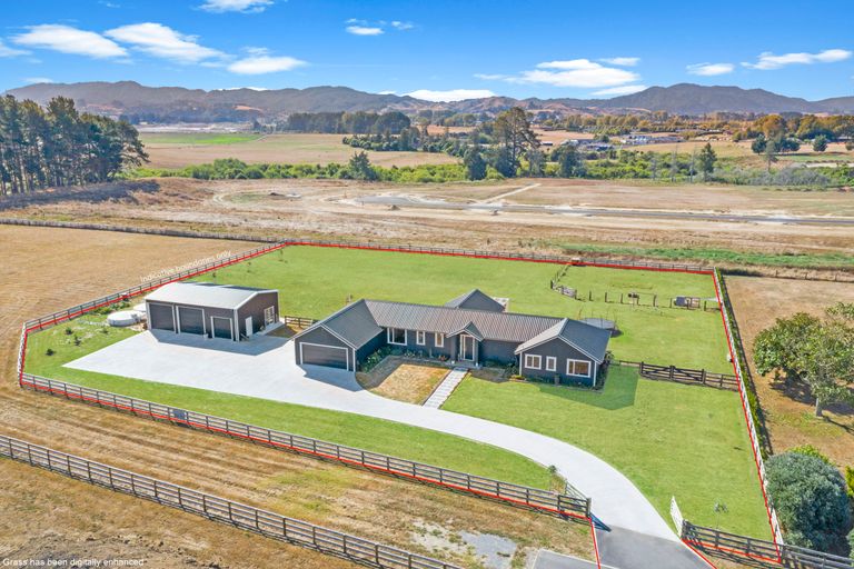 Photo of property in 6 Diane Place, Te Kowhai, Hamilton, 3288