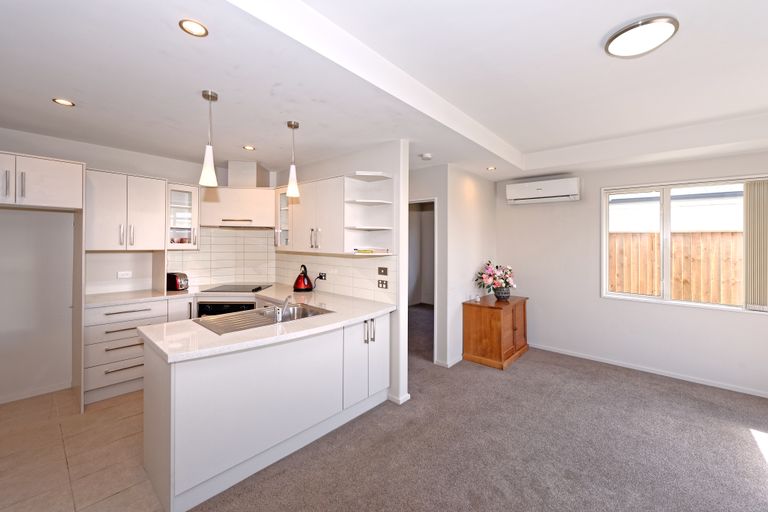 Photo of property in 2/14 Nicholls Road, Halswell, Christchurch, 8025