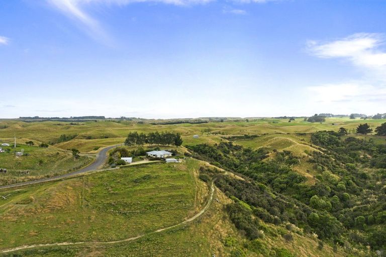 Photo of property in 594 Waituna Tapuae Road, Waituna West, Feilding, 4779