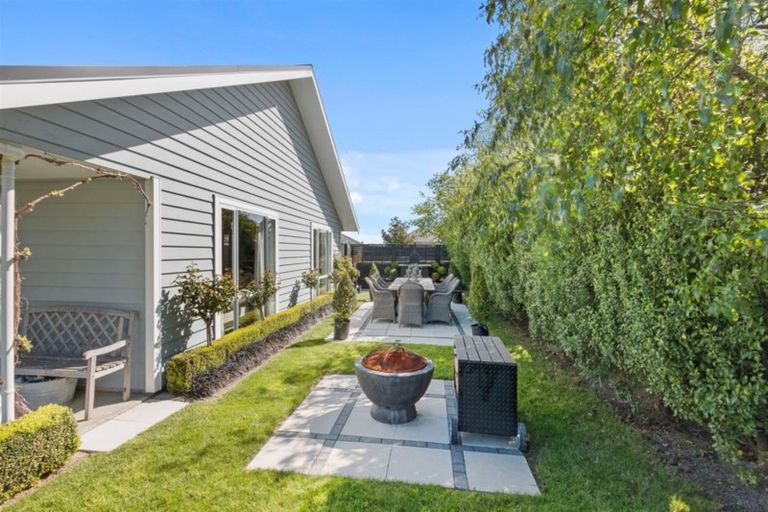Photo of property in 6 West Belt, Rangiora, 7400