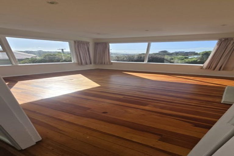 Photo of property in 5 Haumia Street, Johnsonville, Wellington, 6037