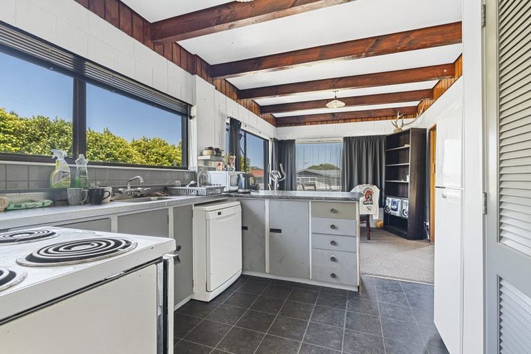 Photo of property in 39 Trelawney Crescent, Westown, New Plymouth, 4310