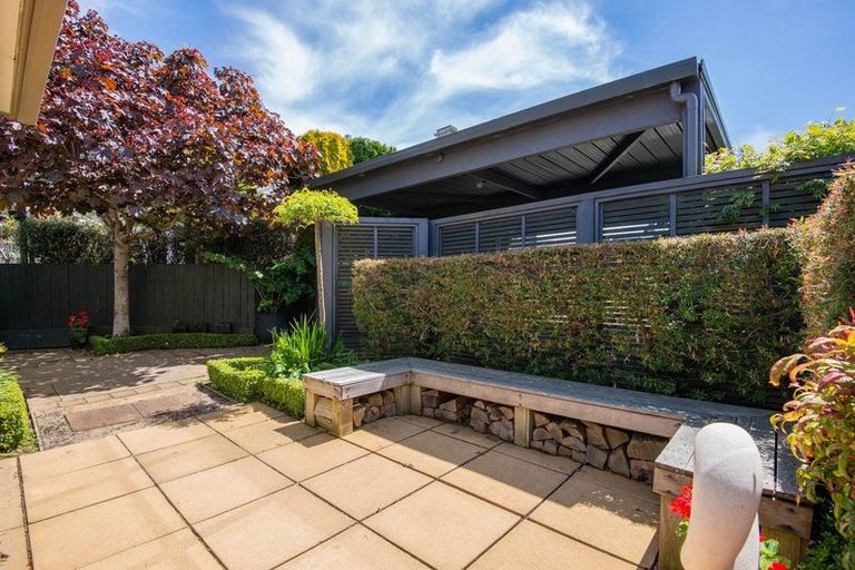 Photo of property in 730 Highgate, Maori Hill, Dunedin, 9010