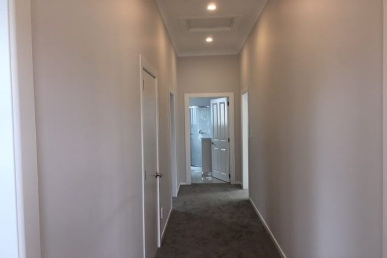 Photo of property in 33 Riddlers Crescent, Petone, Lower Hutt, 5012