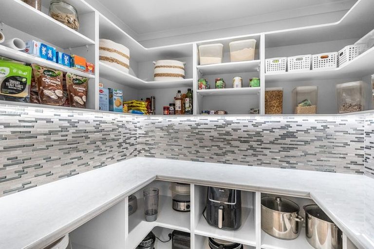 Photo of property in 67 Harriet Johnston Drive, Pokeno, 2402