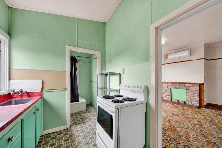 Photo of property in 5 Argyle Street, Hawera, 4610