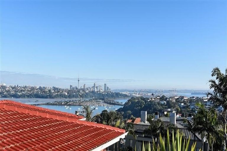 Photo of property in 13 Sudeley Street, Orakei, Auckland, 1071