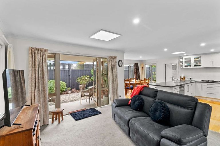 Photo of property in 4/7 Wineberry Avenue, Amberley, 7410