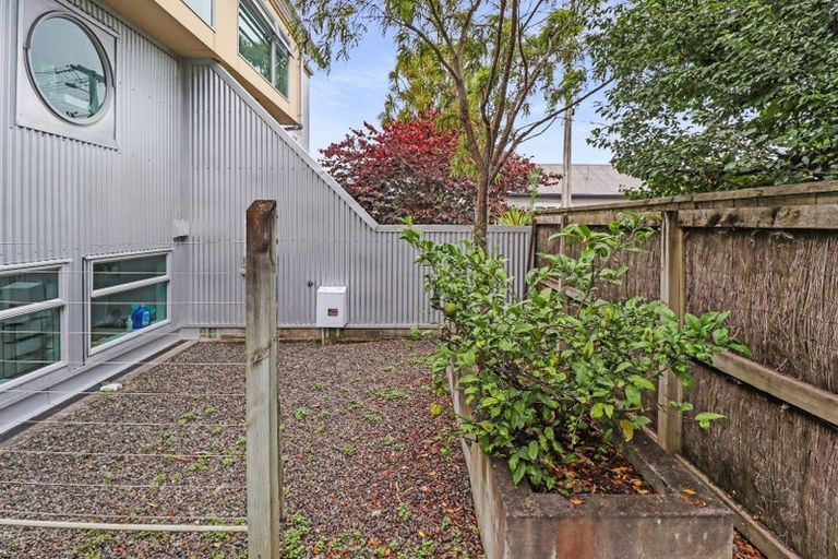 Photo of property in 1b/10 Park Avenue, Epuni, Lower Hutt, 5011