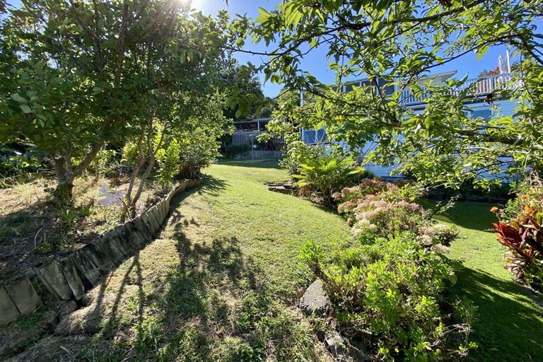 Photo of property in 35 Adams Road, Thornton Bay, Thames, 3575