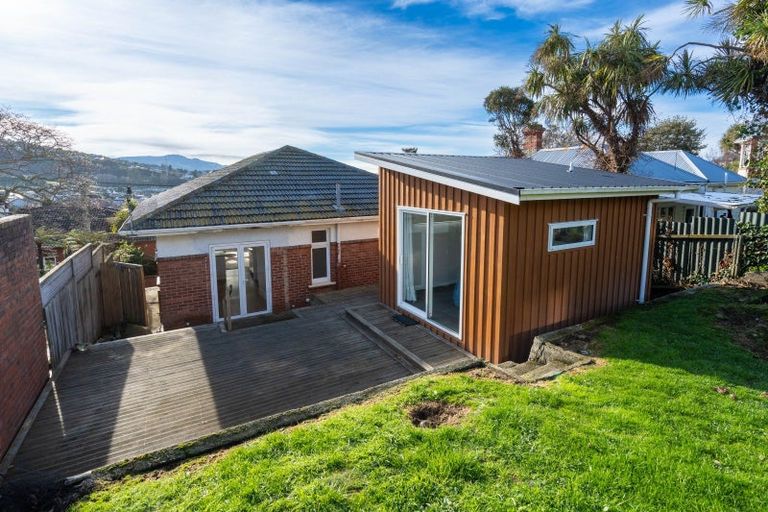 Photo of property in 84 Hazelhurst Pass, Caversham, Dunedin, 9012