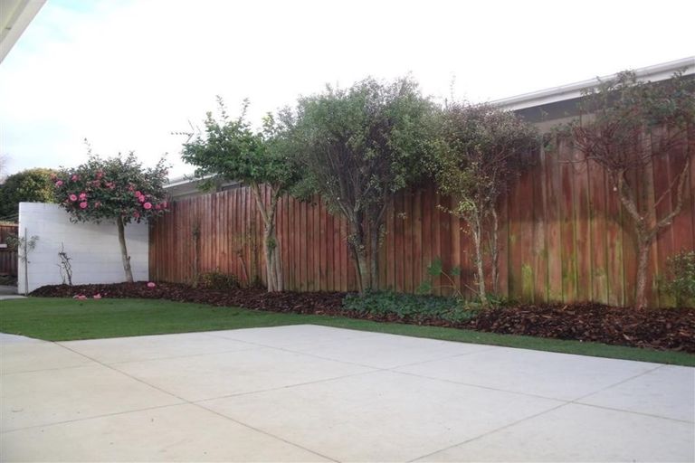 Photo of property in 2/103 Teesdale Street, Burnside, Christchurch, 8053