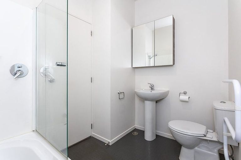 Photo of property in 63 Albionvale Road, Glen Eden, Auckland, 0602