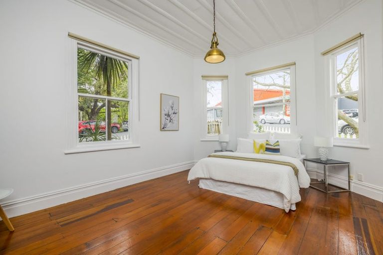 Photo of property in 5 Aitken Terrace, Kingsland, Auckland, 1021