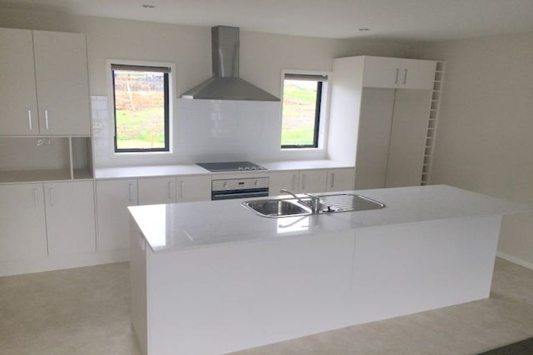 Photo of property in 3 Mill Grove, Riverhead, 0820