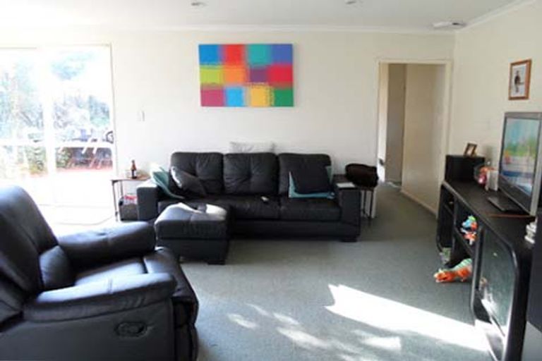 Photo of property in 10a Pantera Way, Hillpark, Auckland, 2102