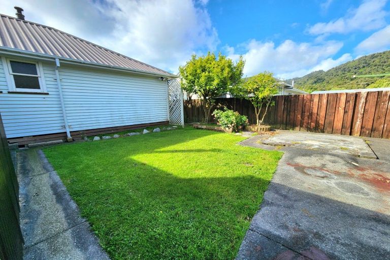 Photo of property in 61 Richmond Street, Cobden, Greymouth, 7802