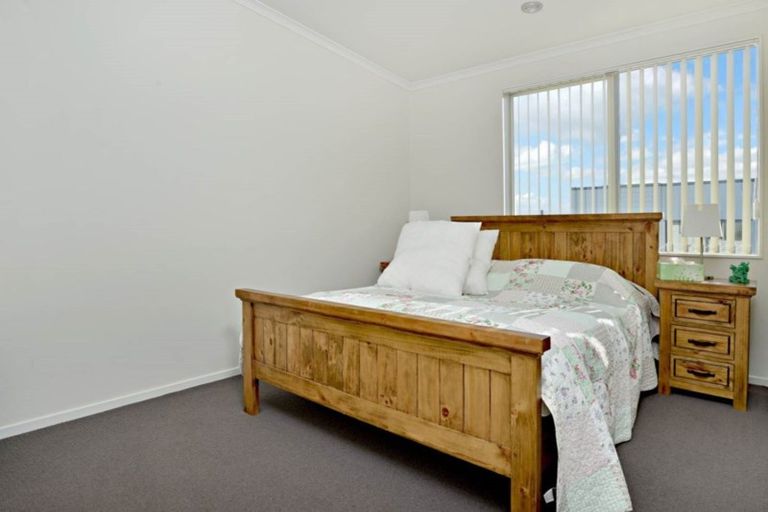 Photo of property in 14 Mcginty Street, Takanini, 2112