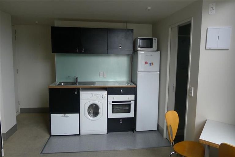 Photo of property in Urbane Apartments, 37/29 Webb Street, Mount Cook, Wellington, 6011