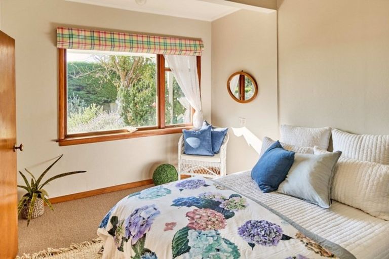 Photo of property in 88 Paremata Road, Paremata, Porirua, 5024