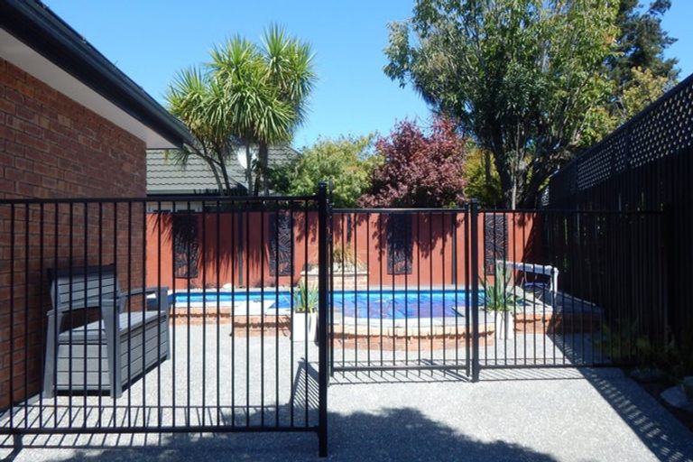 Photo of property in 4/135 Brookside Terrace, Bryndwr, Christchurch, 8053