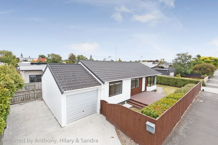 Photo of property in 120 Roy Street, Palmerston North, 4410