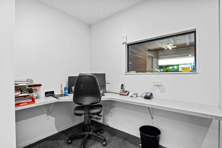 Photo of property in 16 Silverstone Drive, Cromwell, 9384