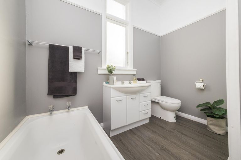 Photo of property in 849 Main Street, Roslyn, Palmerston North, 4414