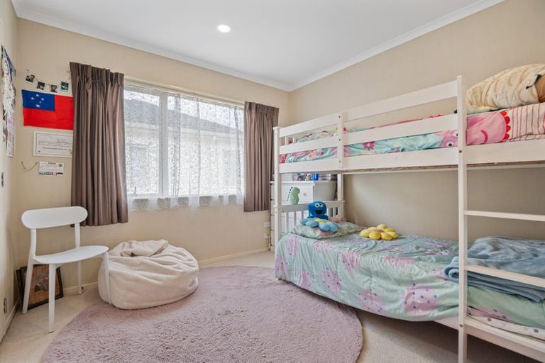 Photo of property in 75 Meadowland Drive, Somerville, Auckland, 2014