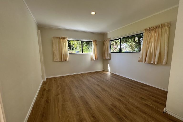 Photo of property in 1/49 Galaxy Drive, Mairangi Bay, Auckland, 0630
